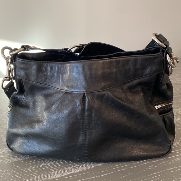 Coach Black Leather Shoulder Bag - Picture 2 of 9